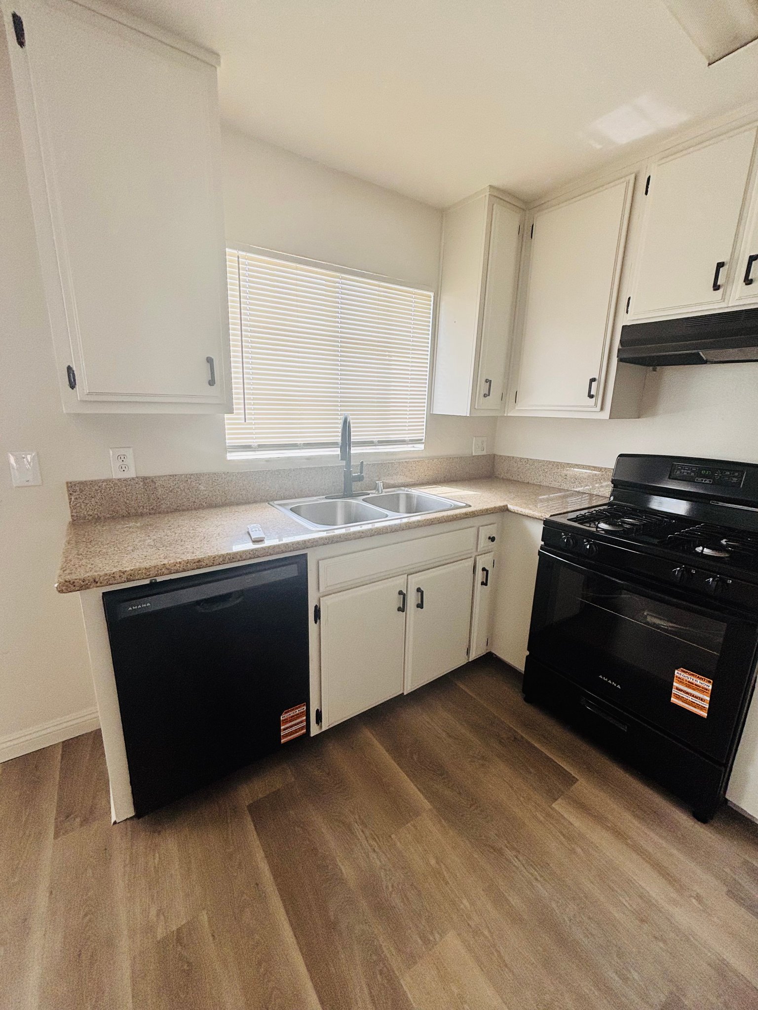 Buena Park Apartment: 7502 9th St #E