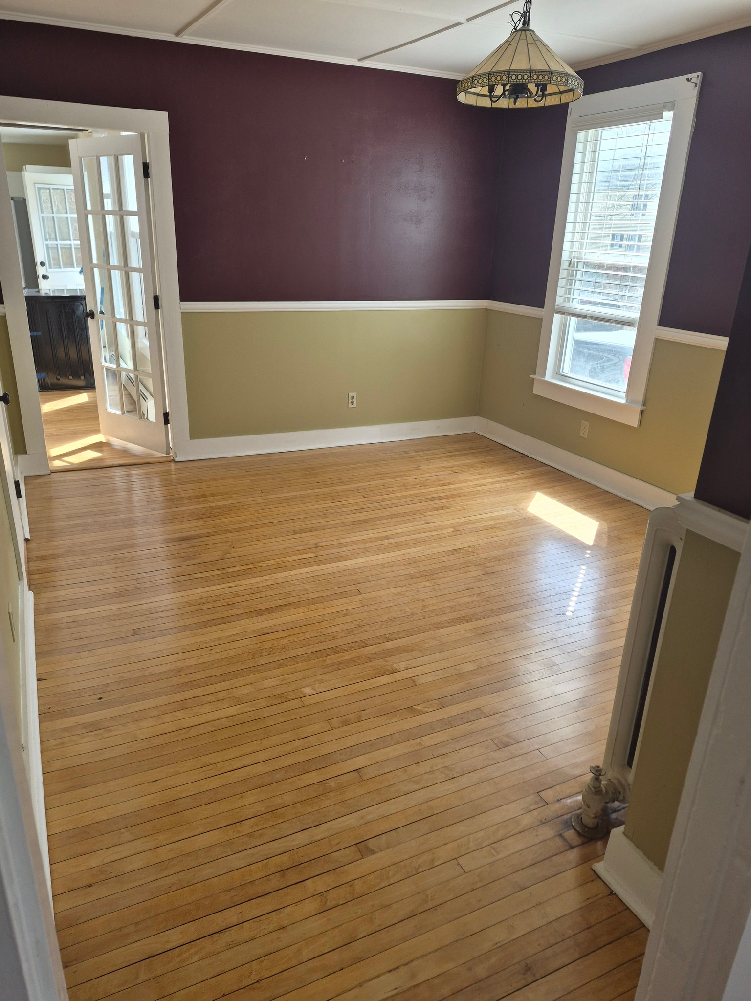 Dover House: 9 Maple St