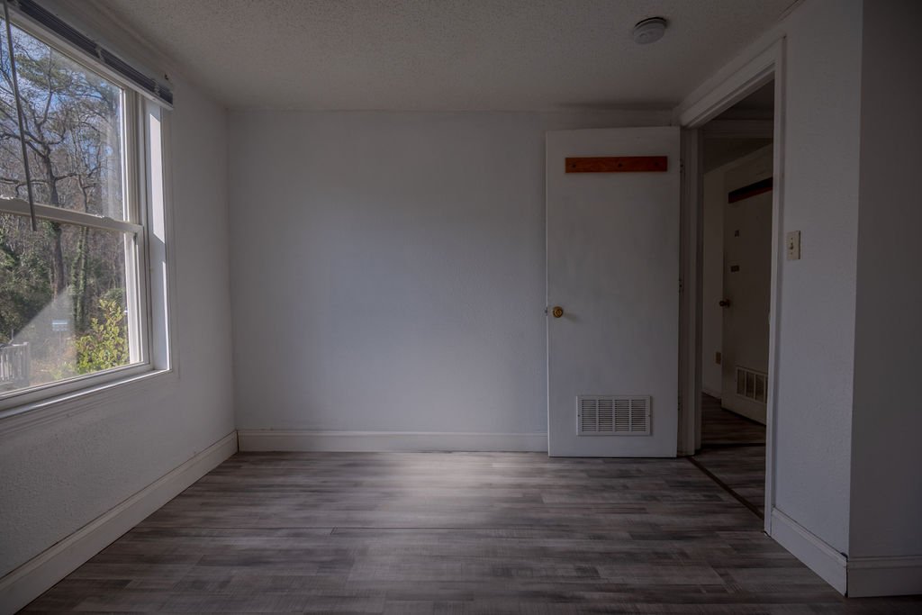 Fayetteville House: 806 Lakeland Street