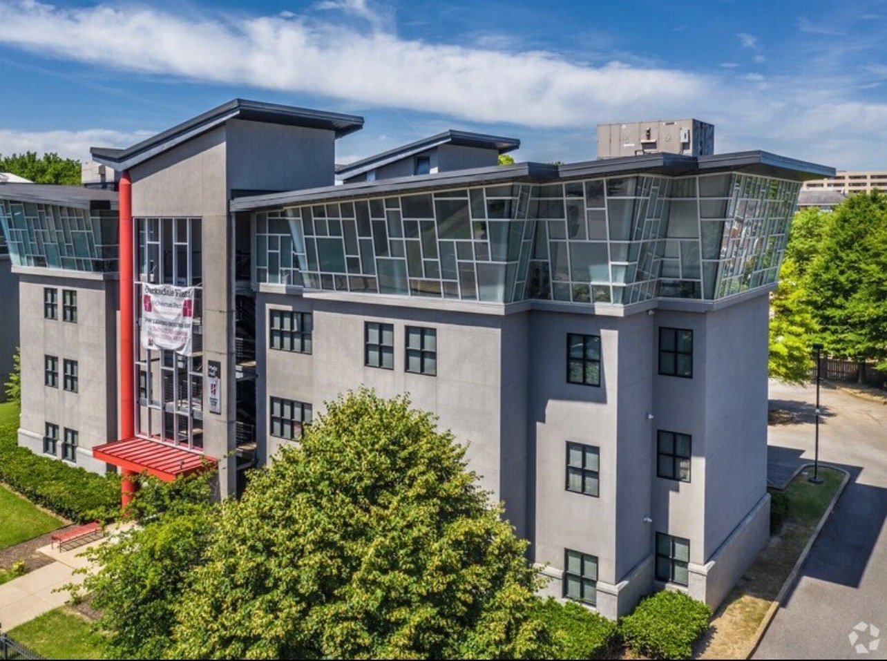 Memphis Apartment: 139 North Barksdale