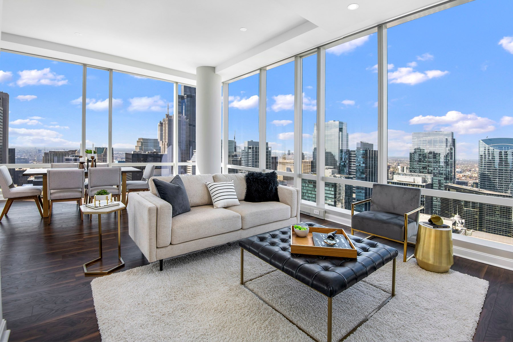Chicago Condo: 101 W Wacker Dr