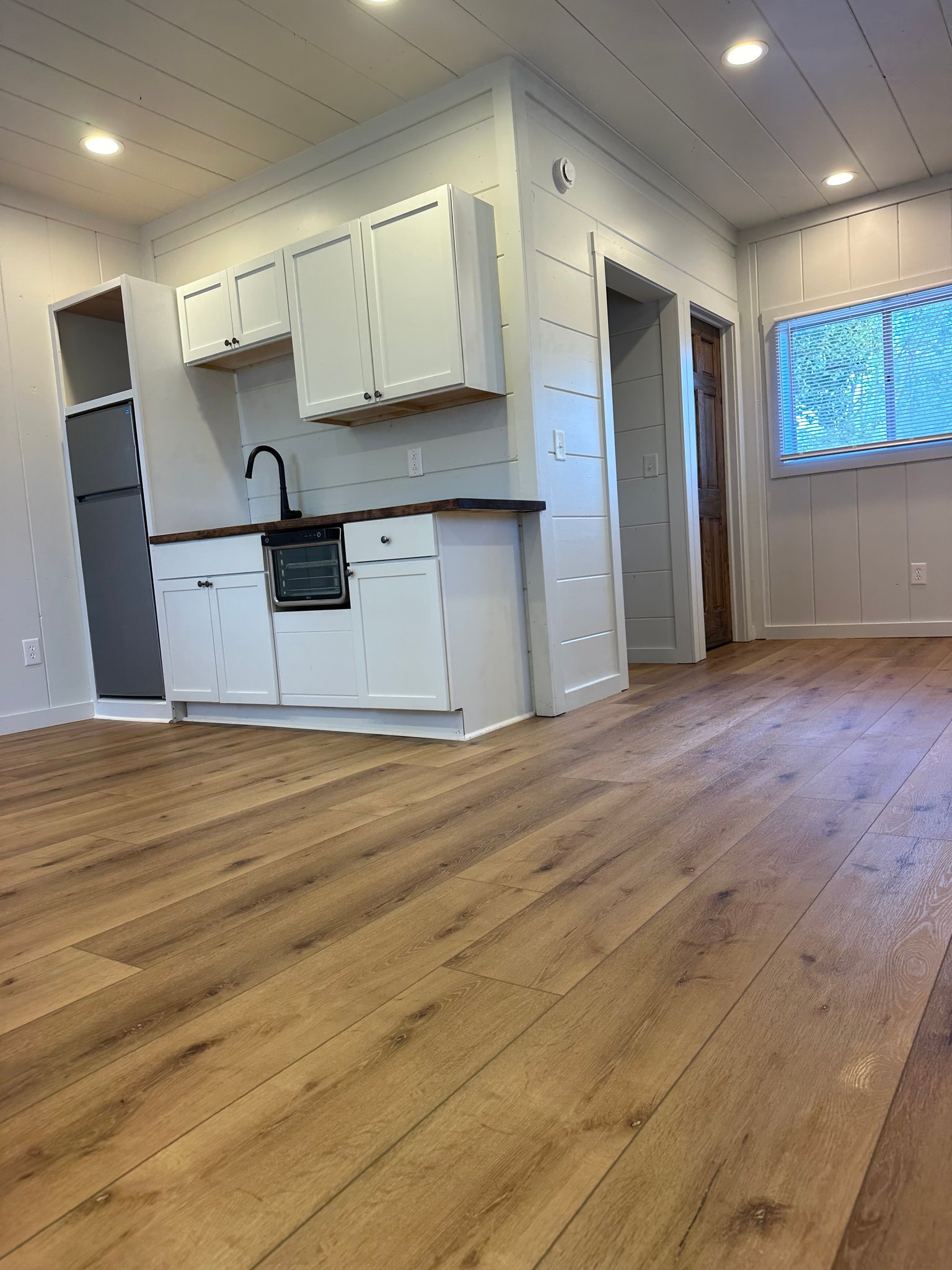 Goreville House: 130 John Able Dr