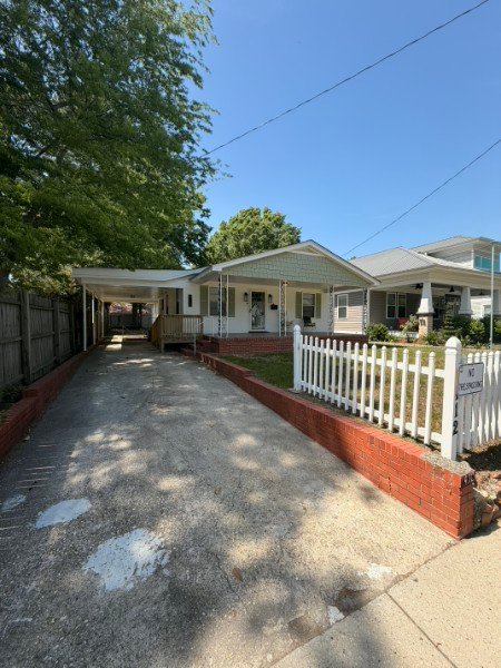 Smithfield House: 412 S 5th Street