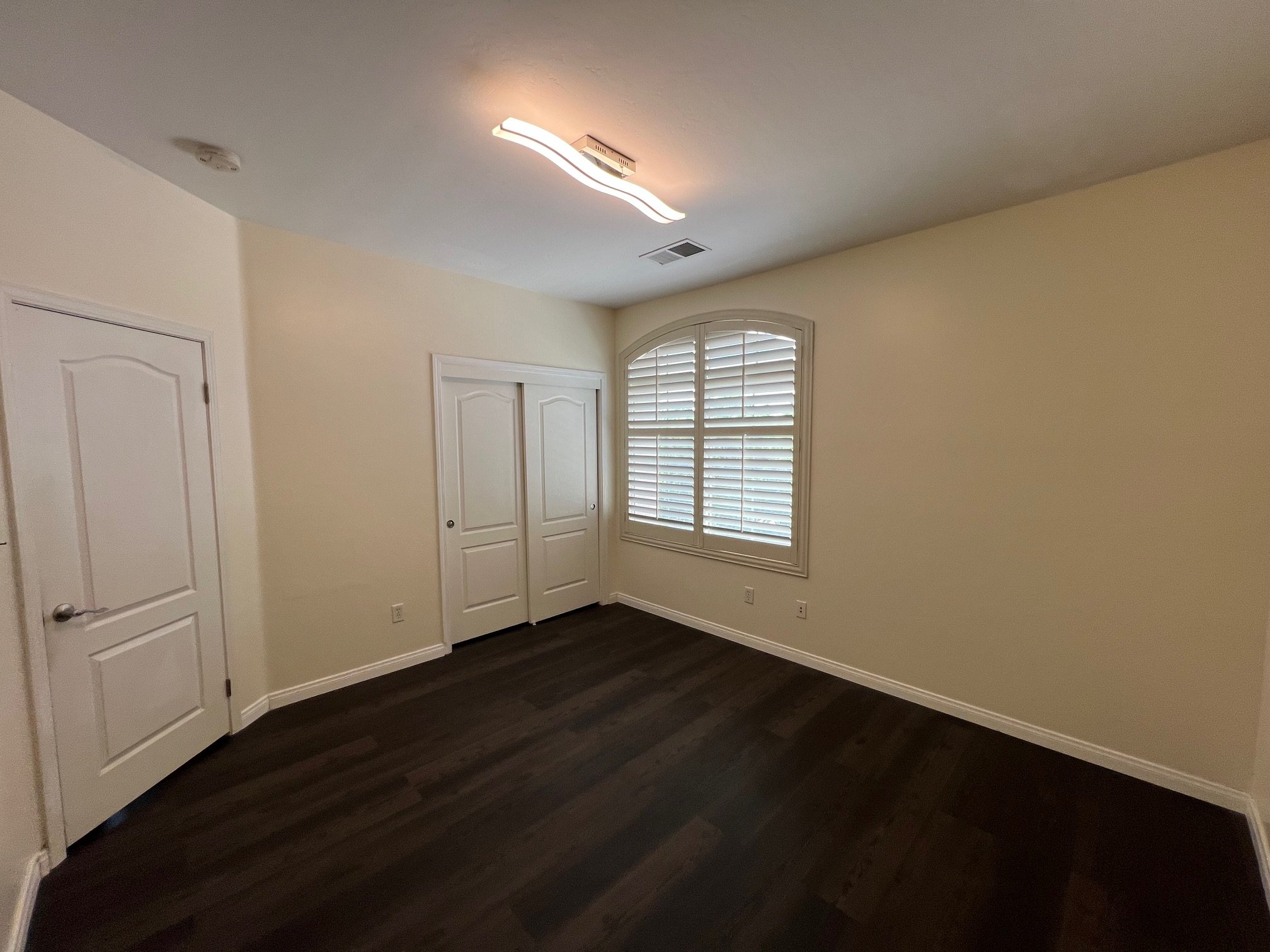 Bakersfield House: 10818 Cypress Falls Ave