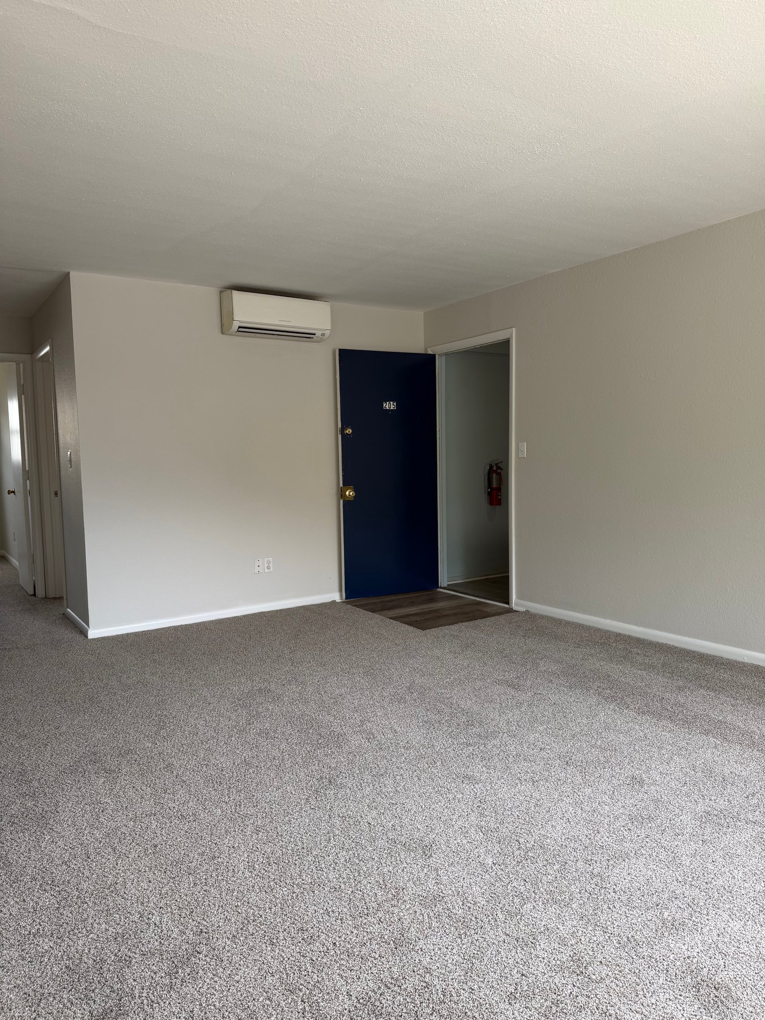 Norfolk Apartment: 2412 Azalea Garden Road