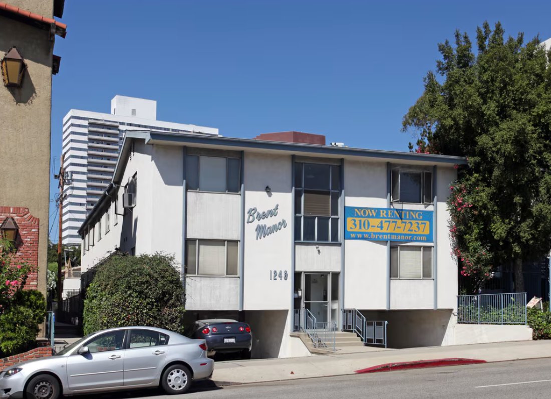 Los Angeles Apartment: 1243 Federal Ave