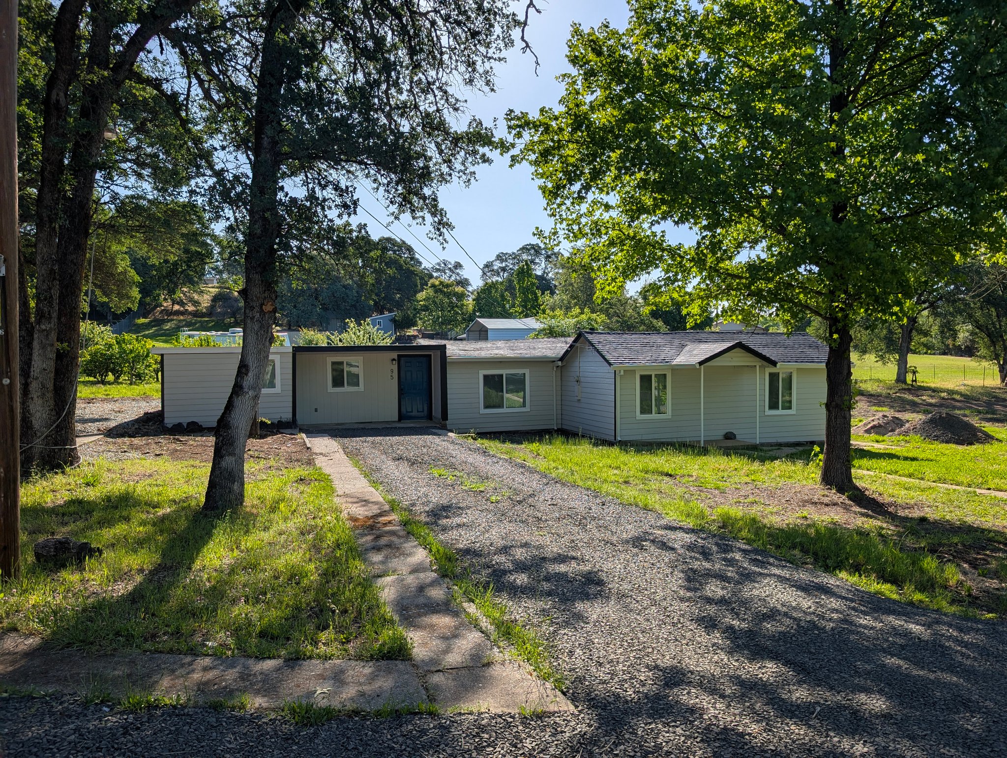 Oroville House: 95 Arbol Ave