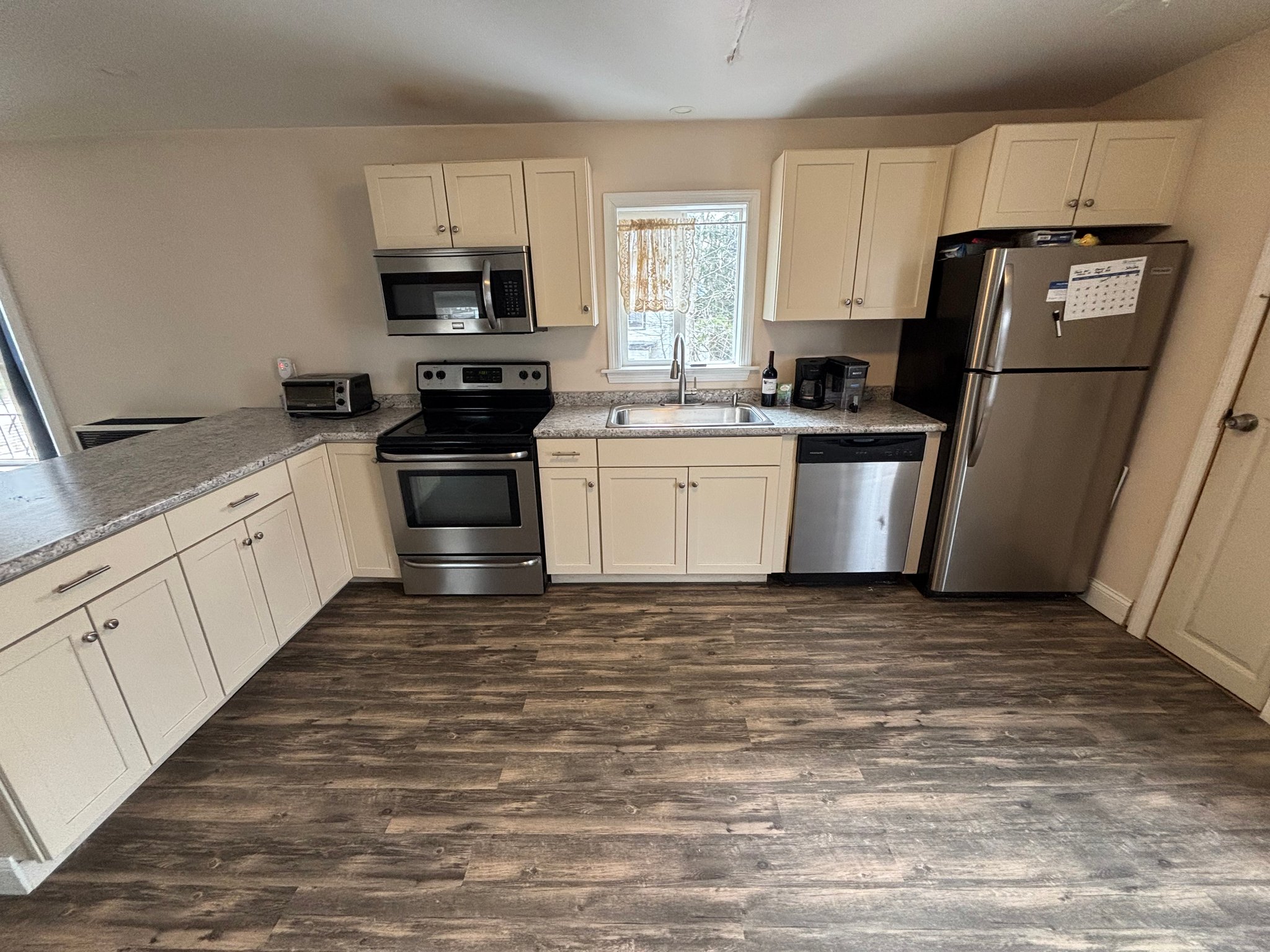 Lisbon Multiplex: 253 Lisbon St