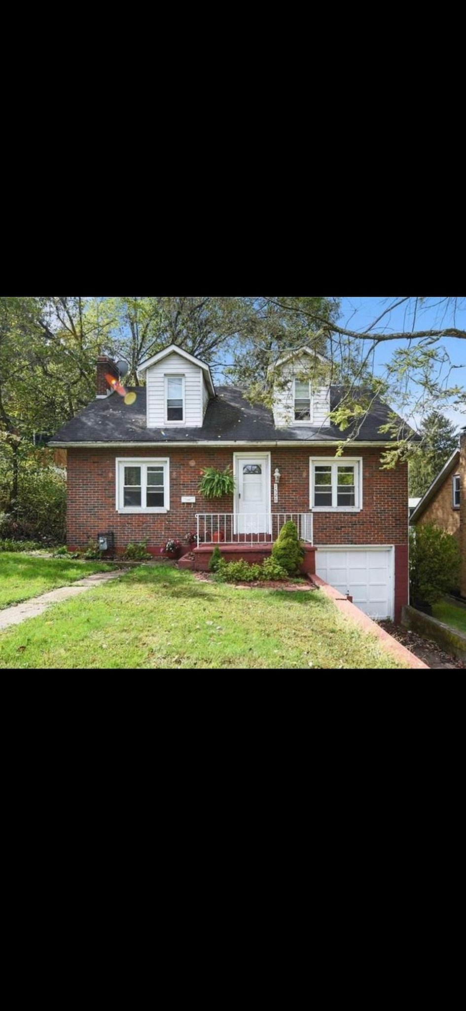 Verona House: 1526 Edwards St