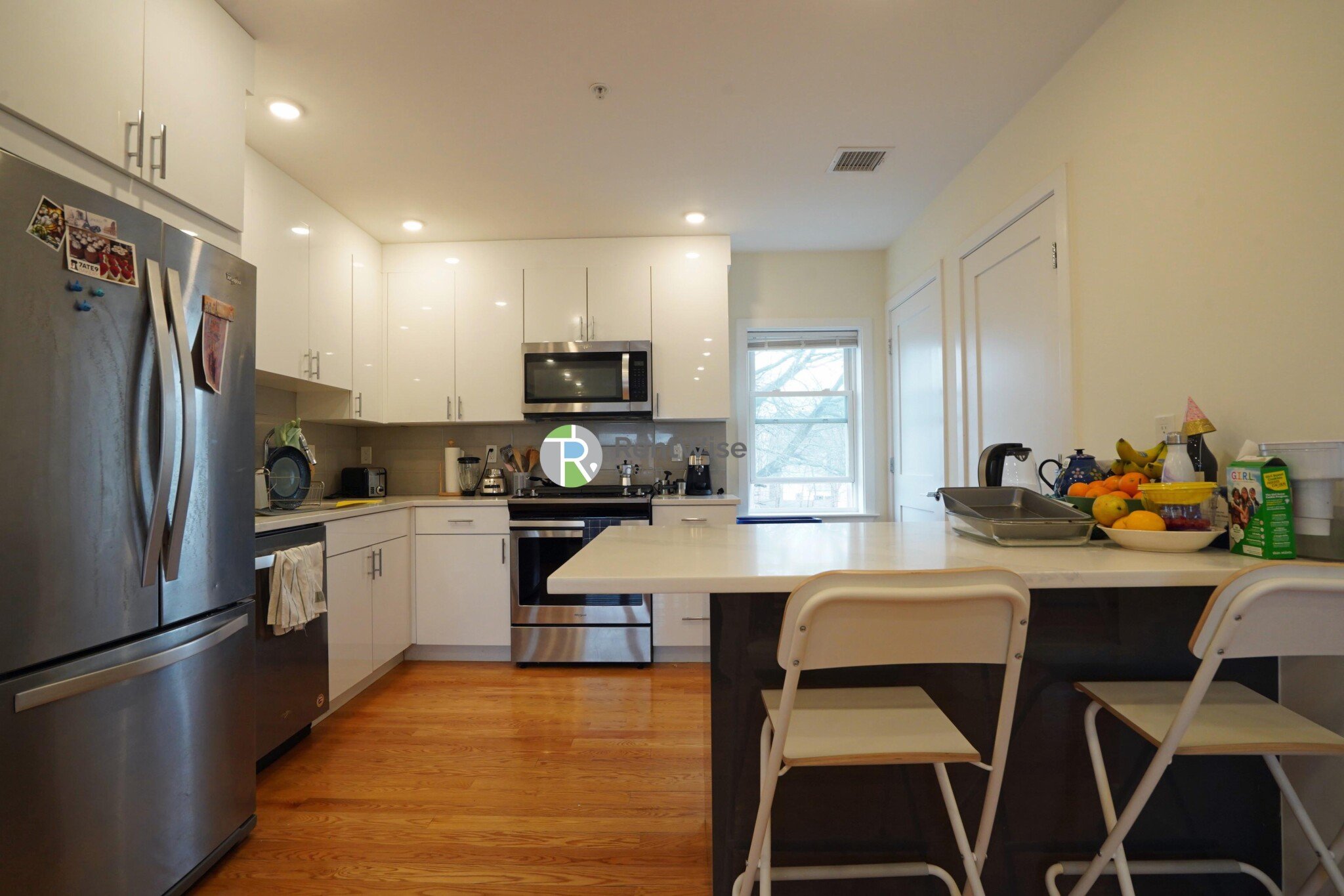 Brighton Apartment: 15 Kelley Court