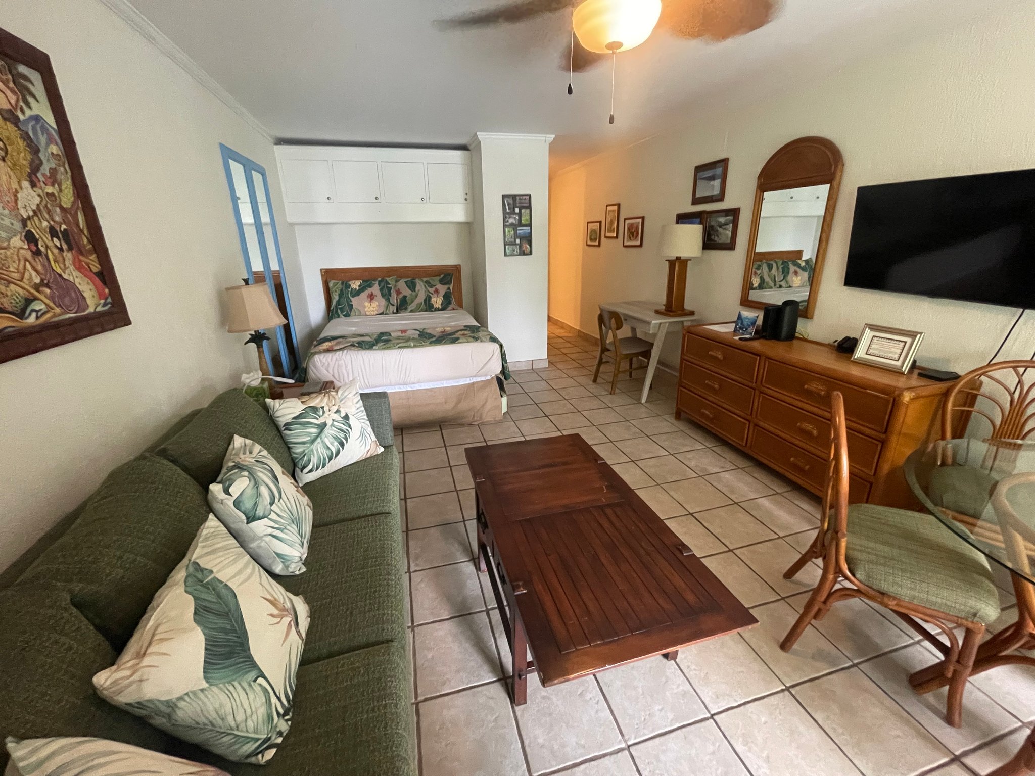 Kailua Kona Condo: 75-5776 Kuakini Hwy