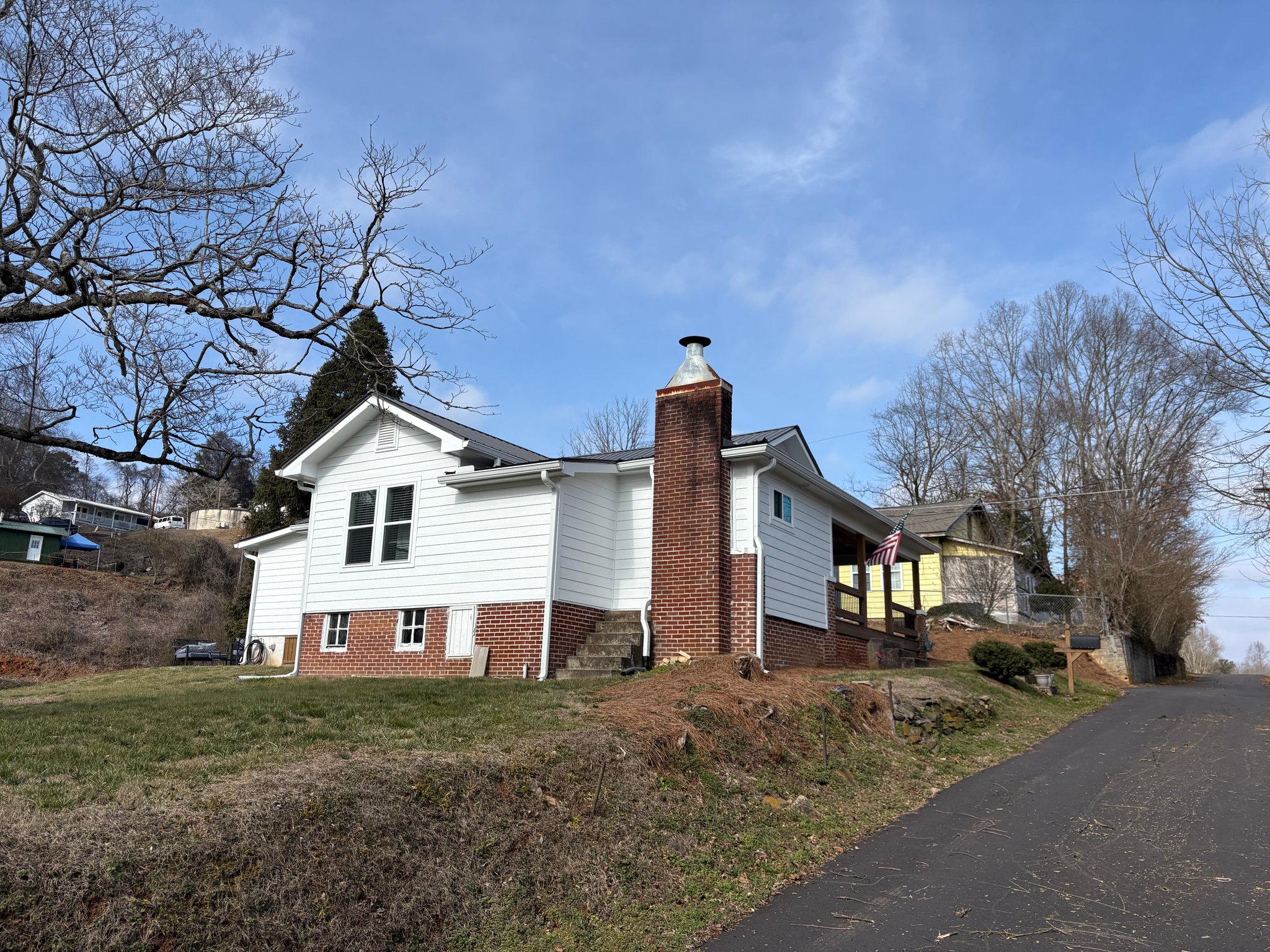 Ellijay House: 160 Seminary Cir