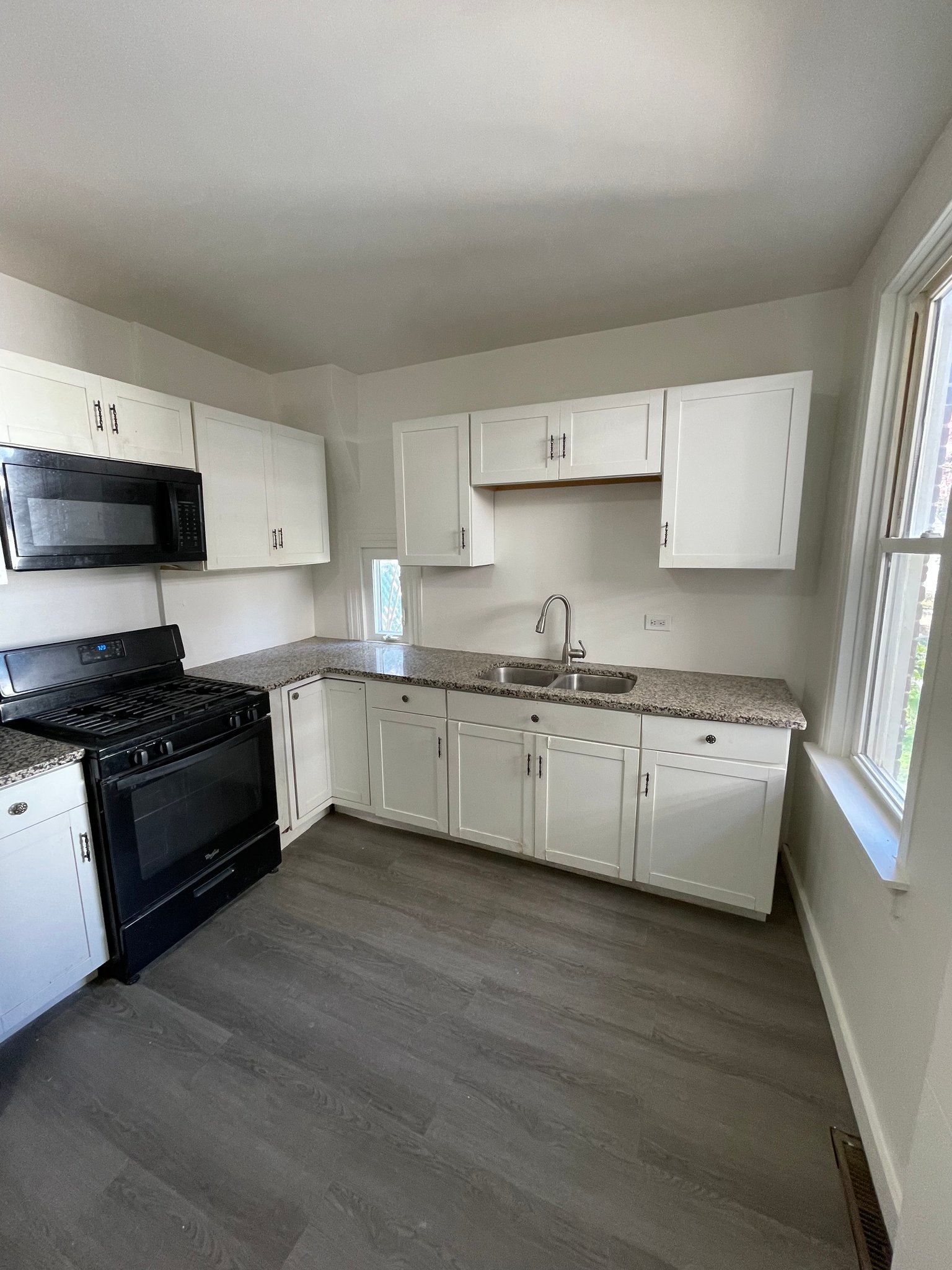 York House: 289 Union St