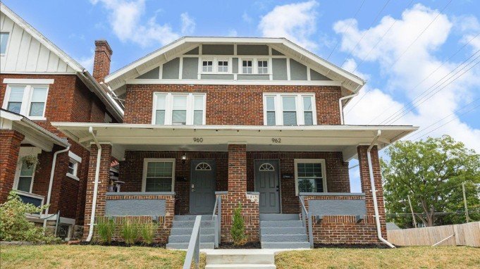 Columbus Townhome: 960 S Ohio Ave