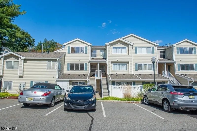 Morristown Townhome: 17 Livingston rd