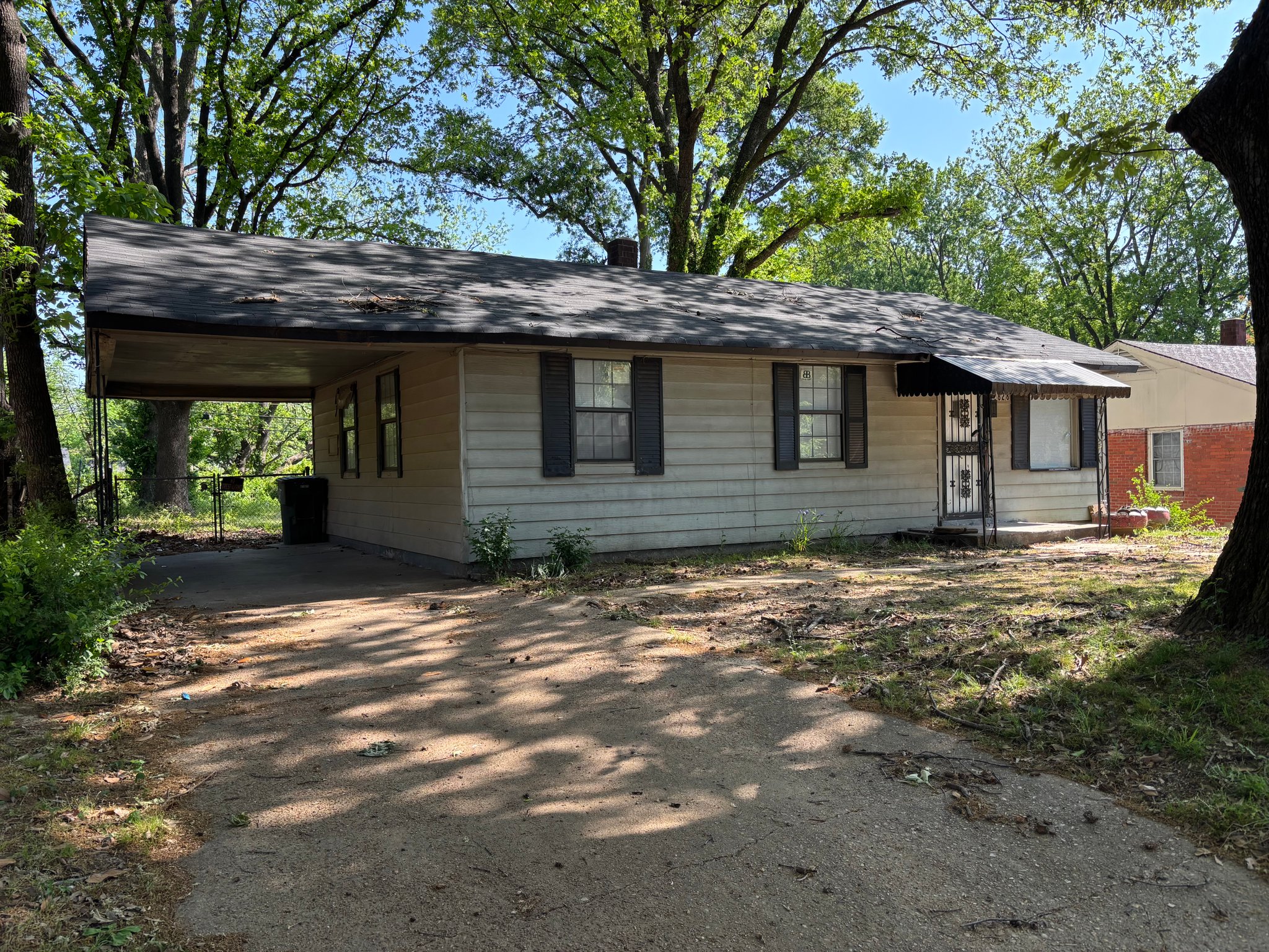 Memphis House: 2828 Heber