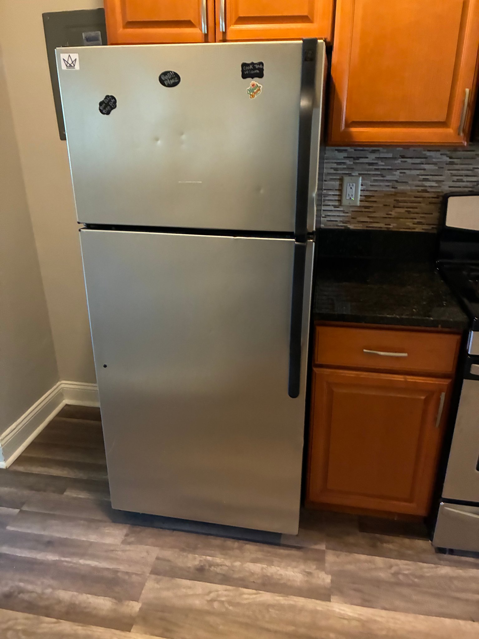 Washington Apartment: 1625 E St NE