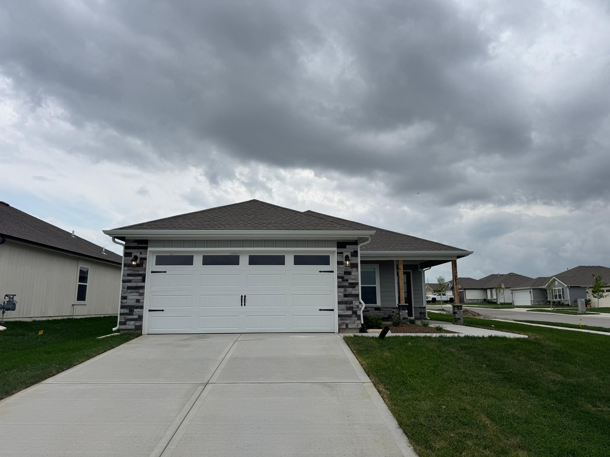 Gardner House: 518 N Pear ST