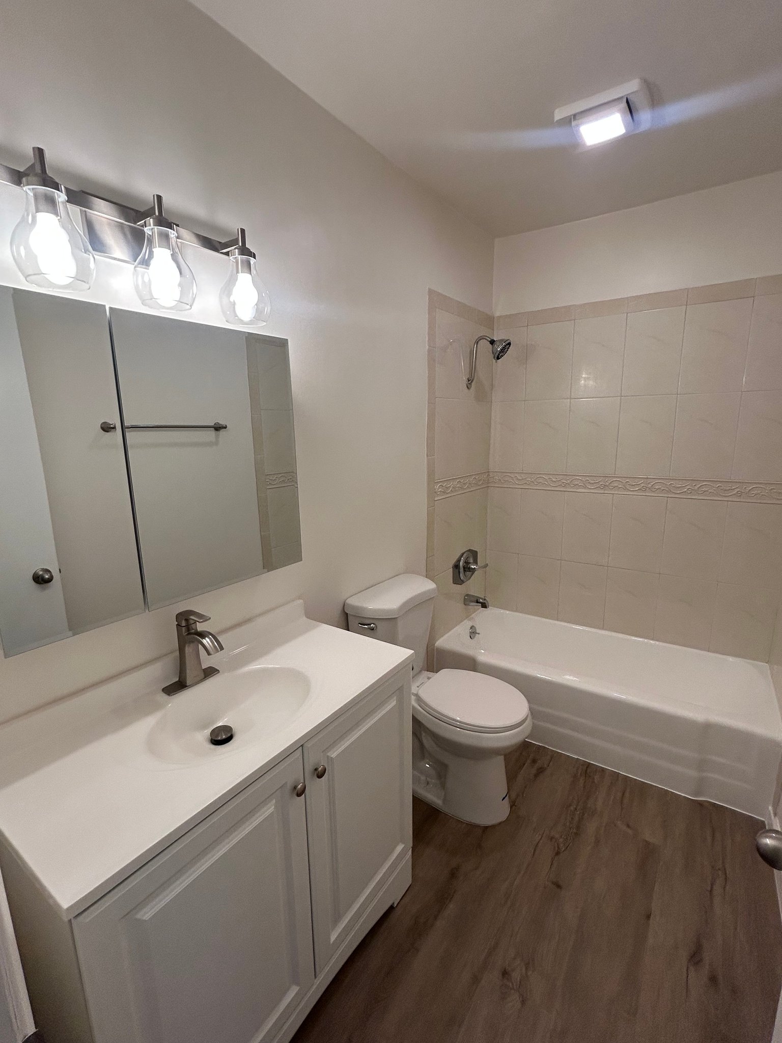 Arcadia Apartment: 1164 west Duarte rd