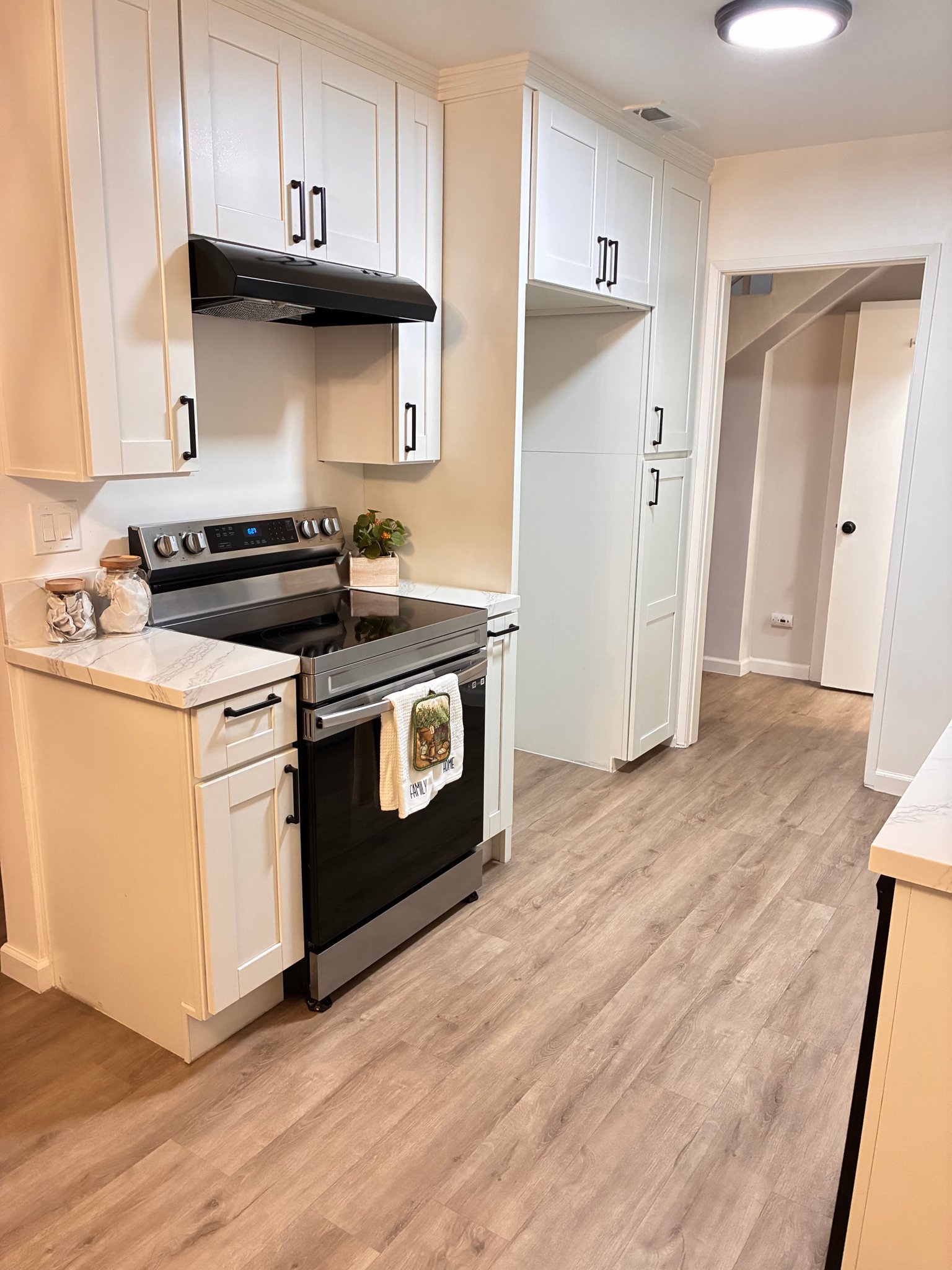 San Gabriel Apartment: 400 E. Live Oak St.