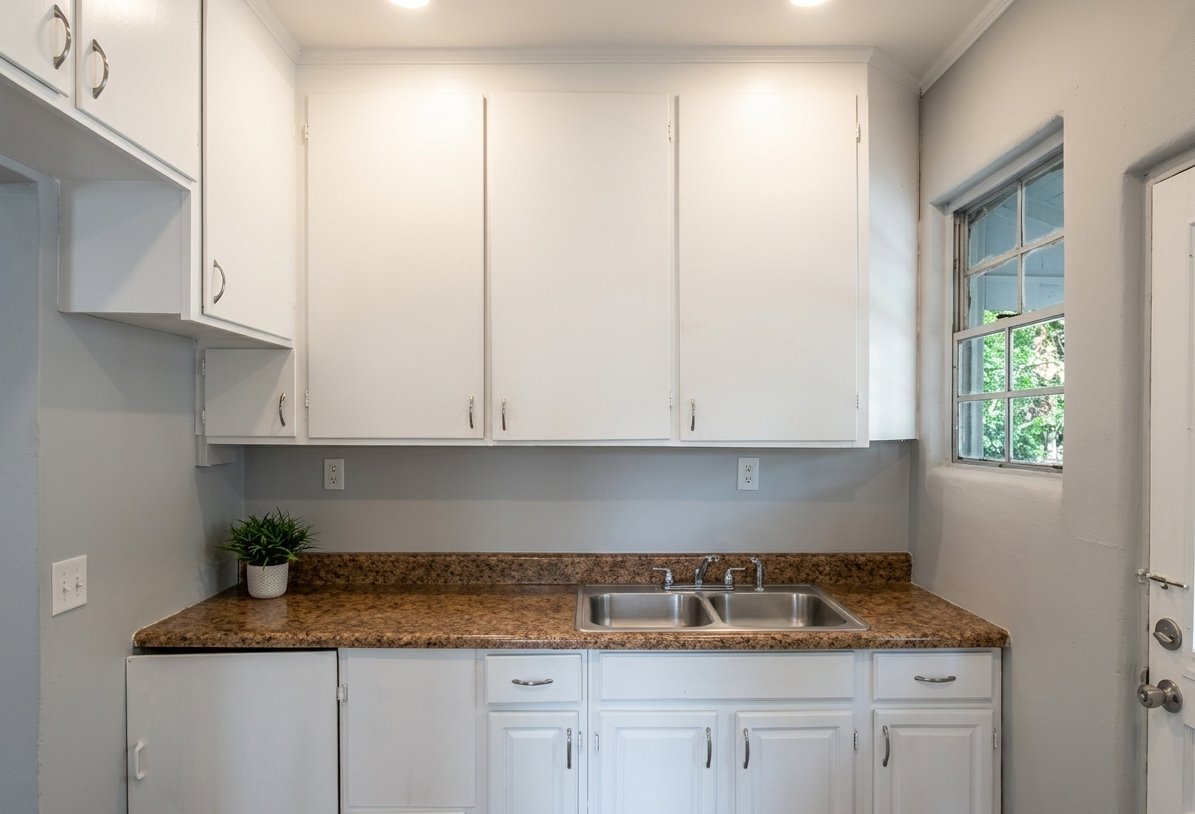 Sumter House: 22 Burgess Ct