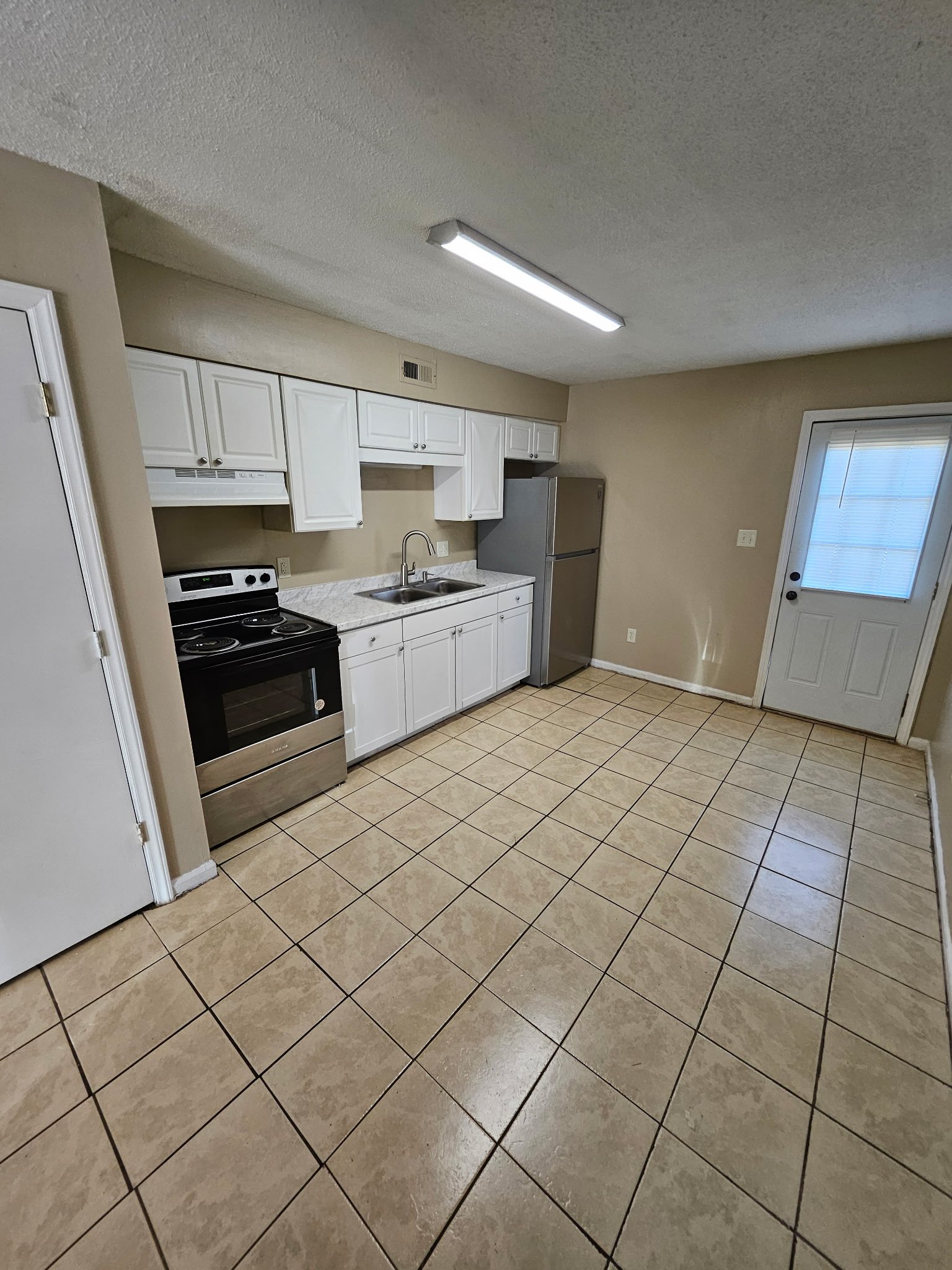 Raleigh Apartment: 2821 Club Plaza Rd