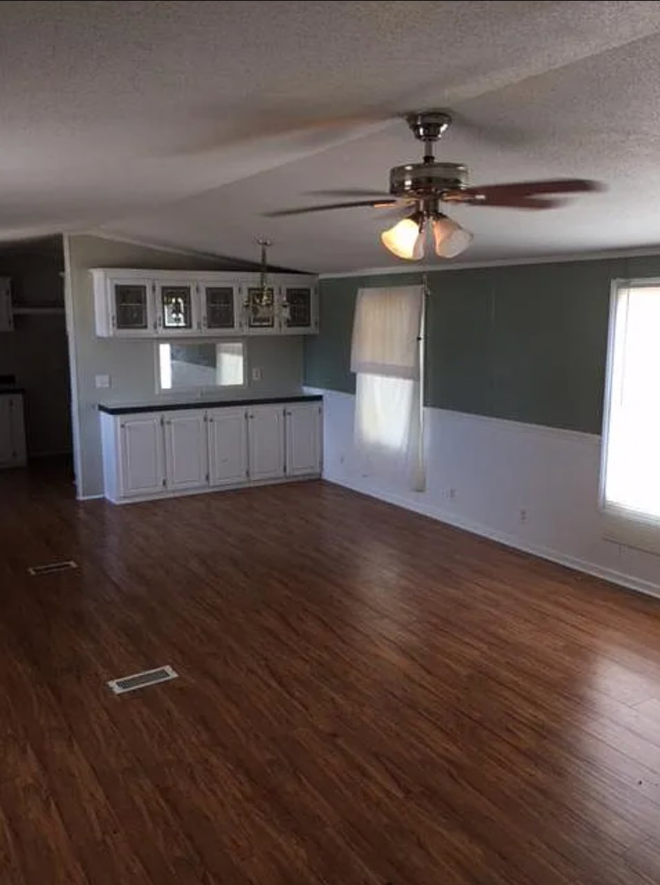 San Antonio House: 12227 FM 1957, San Antonio, TX 78253, USA
