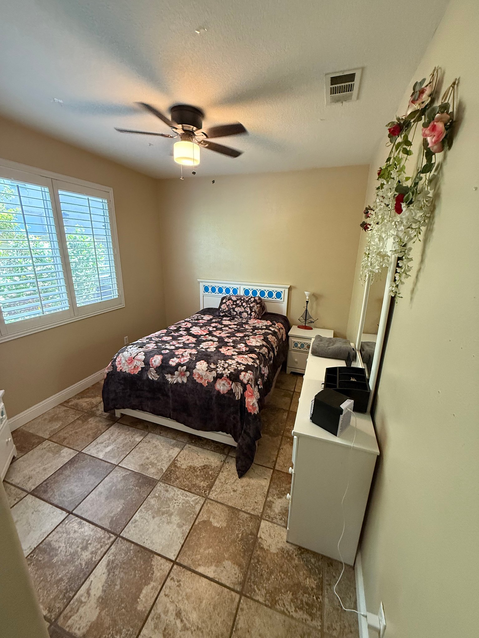 Santa Clarita House: 19355 Plum Canyon Rd