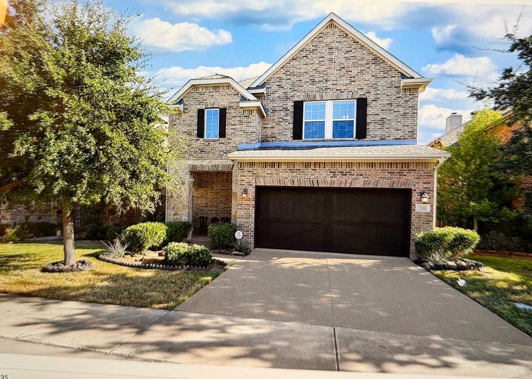 Lewisville House: 3108 Hereford