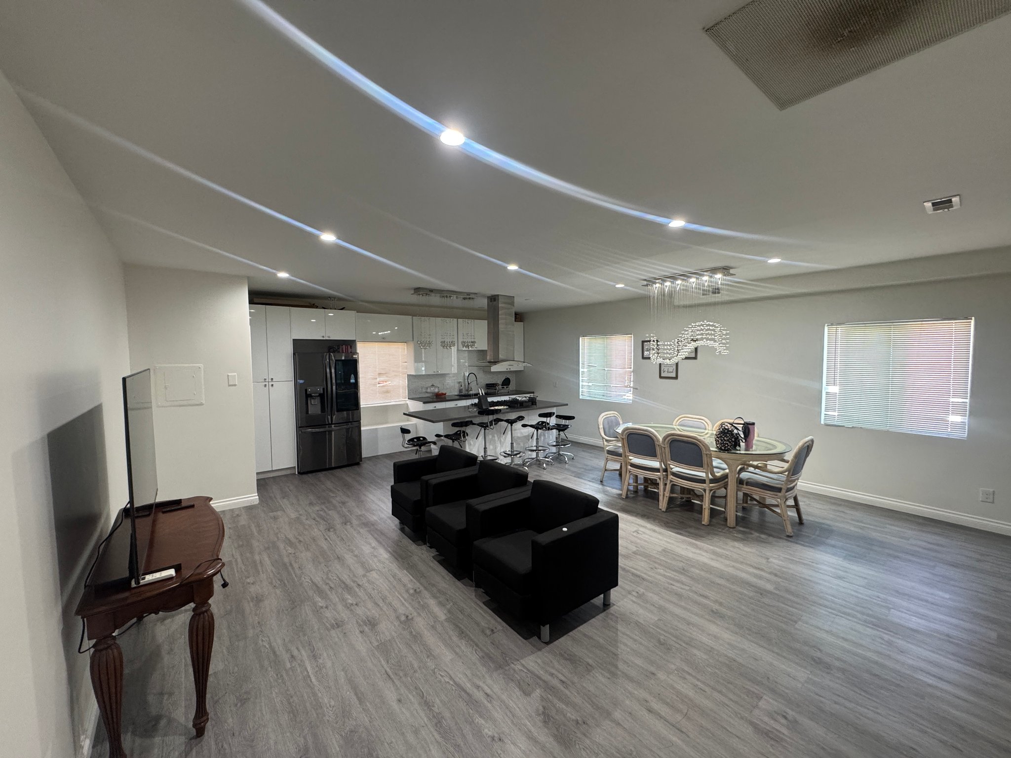 Stanton Condo: 8151 Katella Ave