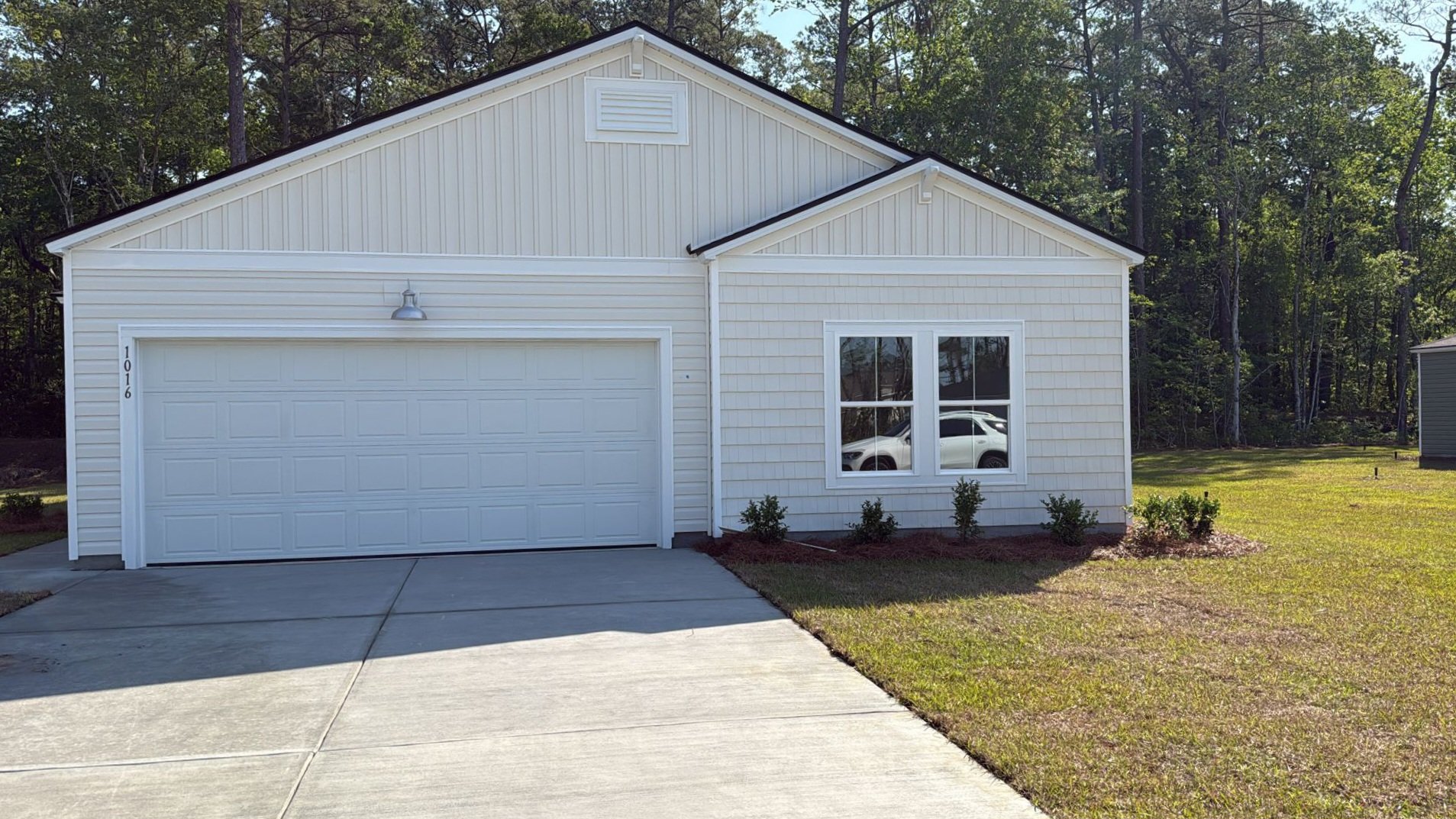Calabash House: 1016 Harbor Dr
