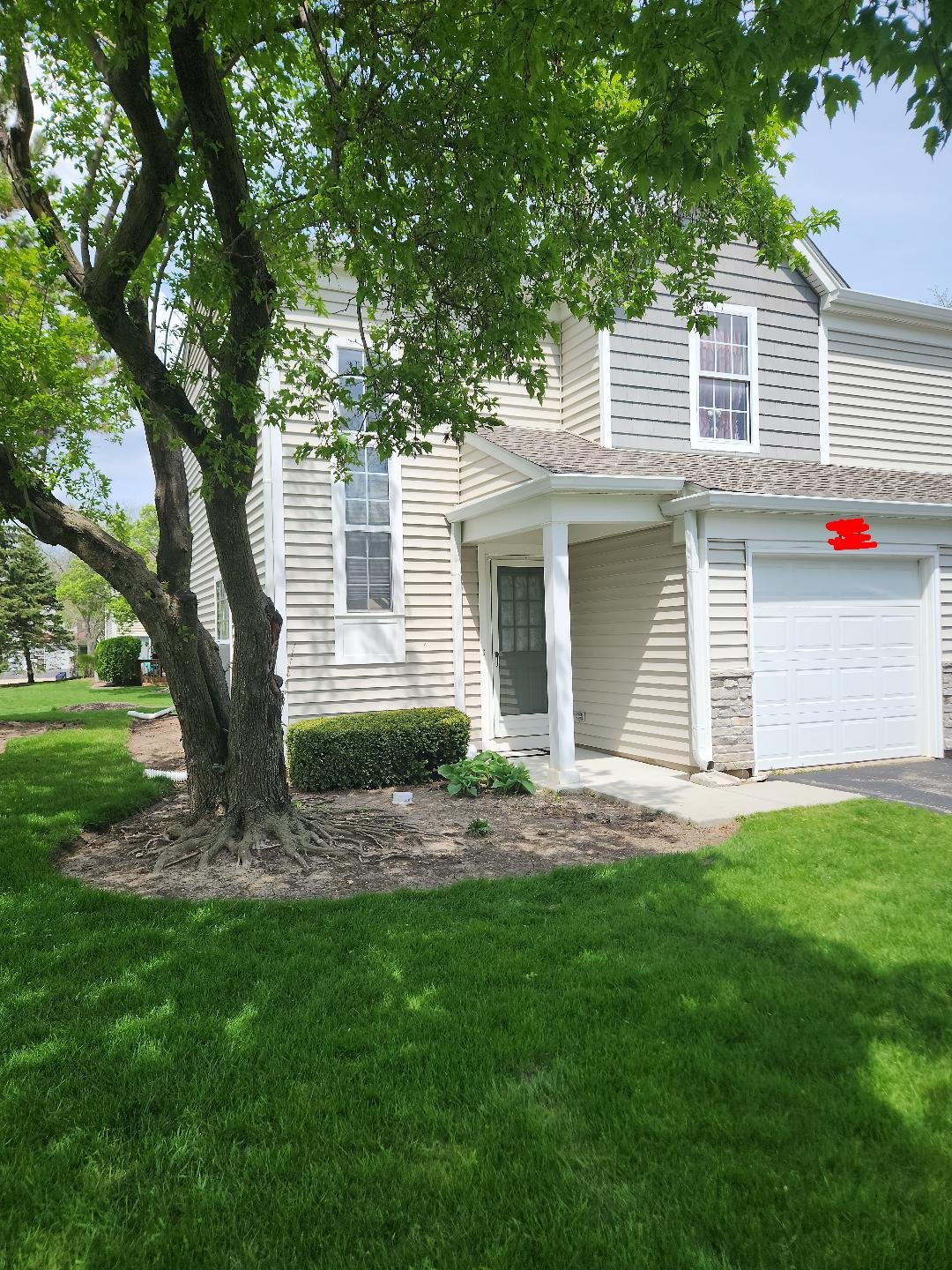 Elgin Townhome: 1712 College Green Dr