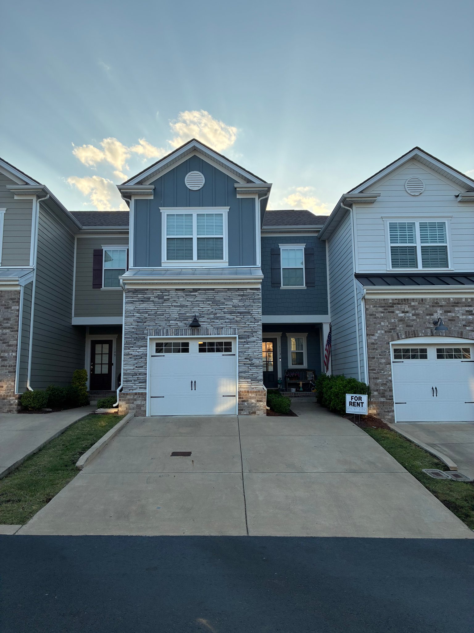 Spring Hill Townhome: 113 Bergen Dr