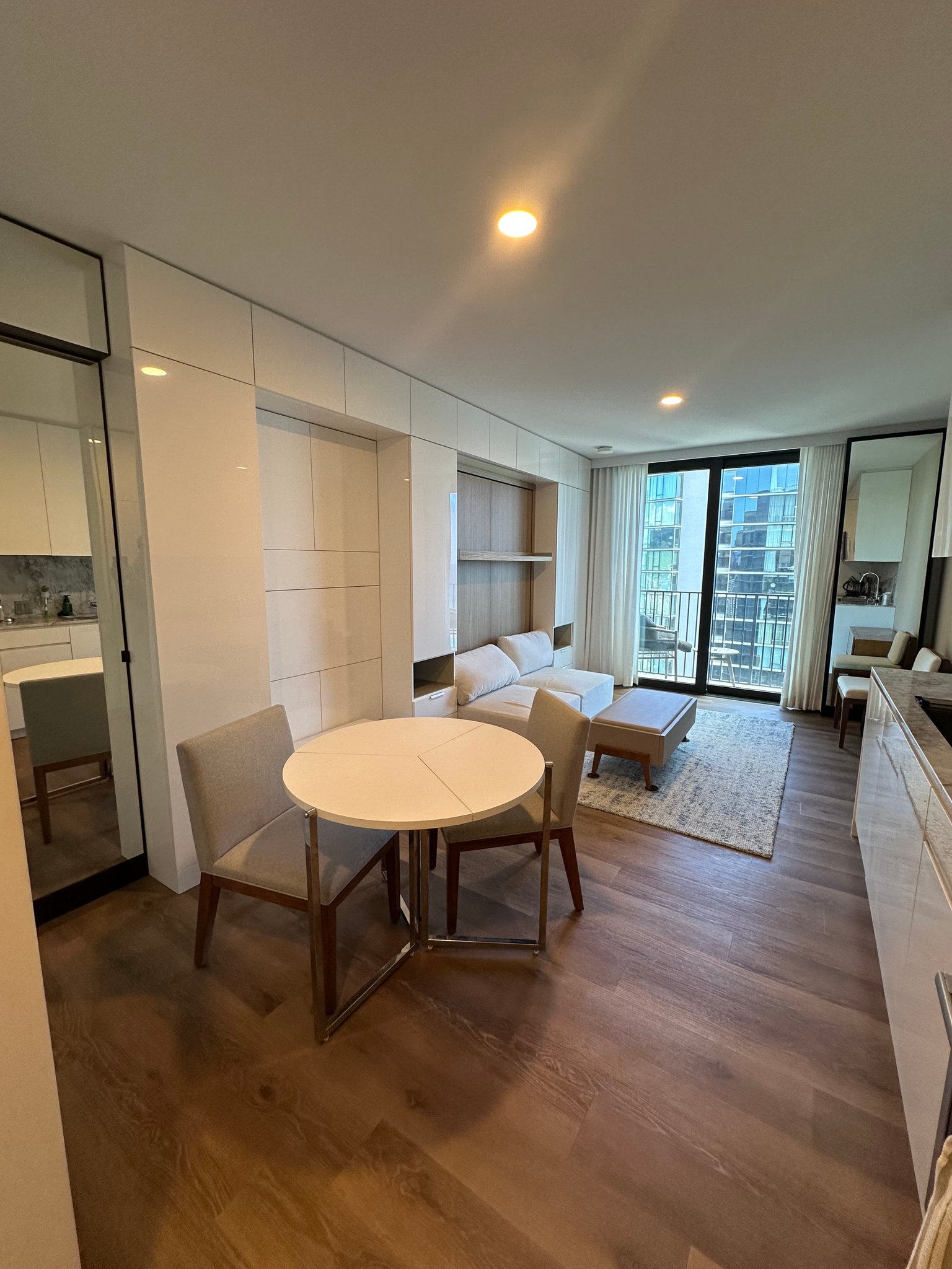 honolulu Condo: 987 Queen st