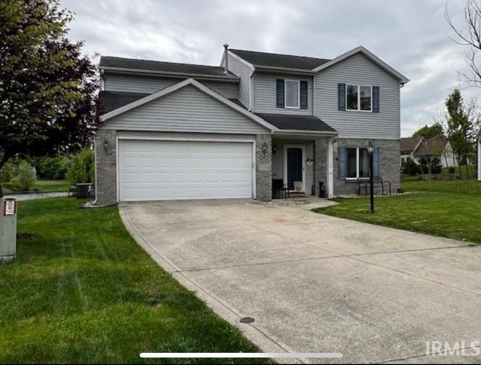 Fort Wayne House: 7633 Irwin Pines Ct