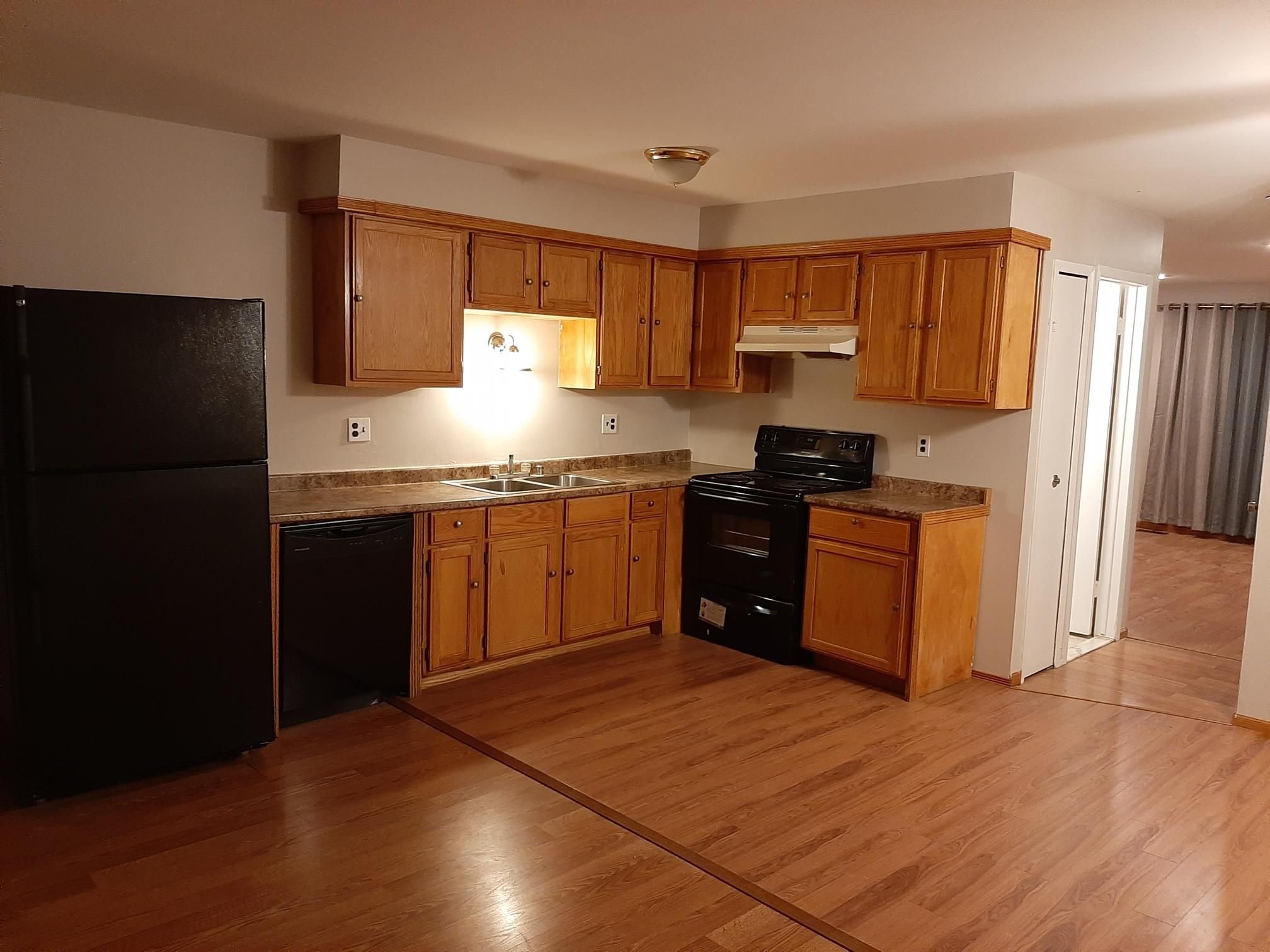 Sterling Heights Condo: 38177 Jamestown dr