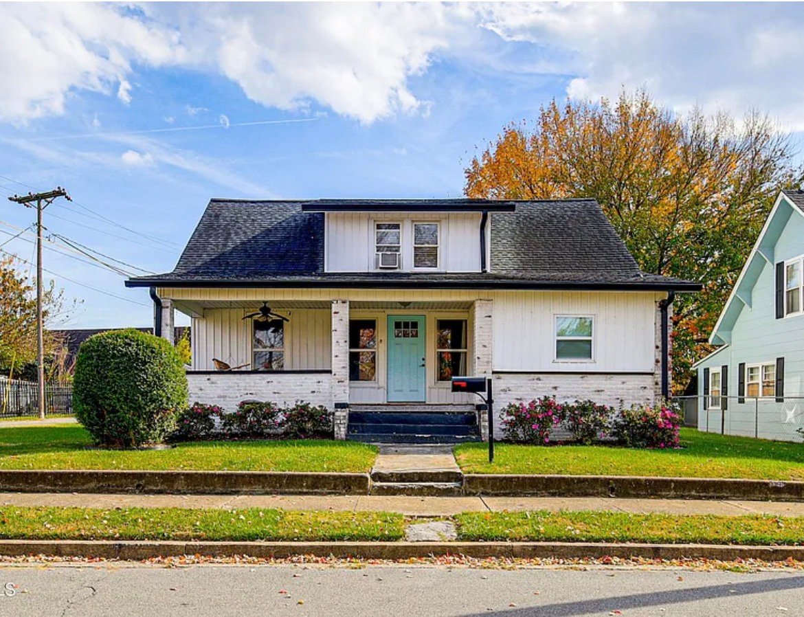 Kingsport House: 909 Poplar St
