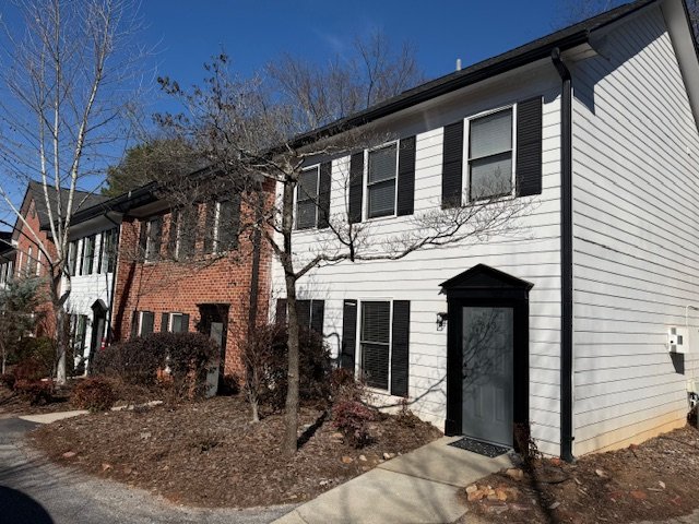 Athens Townhome: 343 S Church St