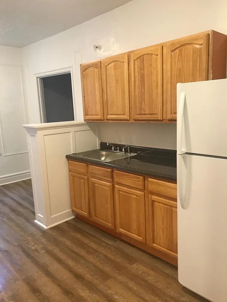 East Orange Apartment: 214 Glenwood Ave