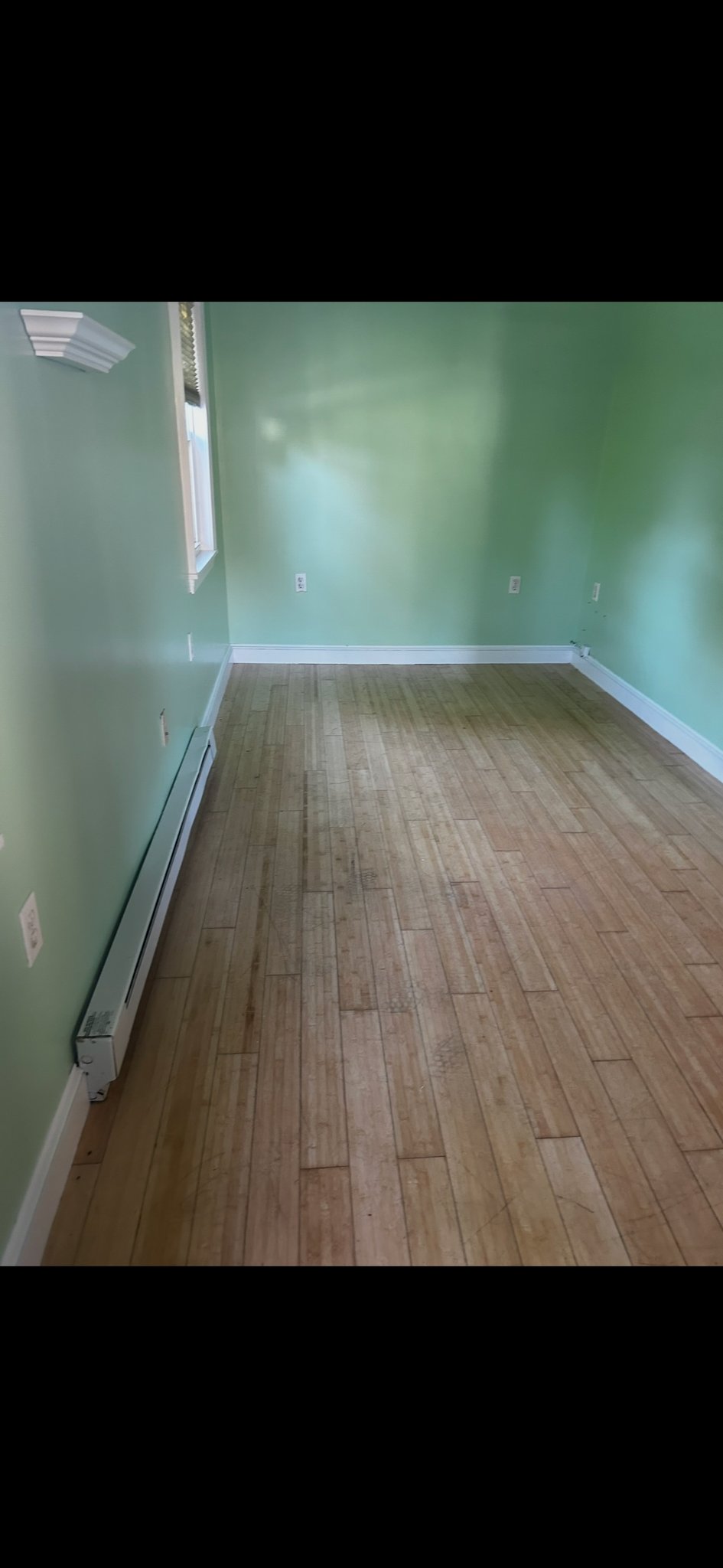 Warwick Townhome: 15 Corwin Ave