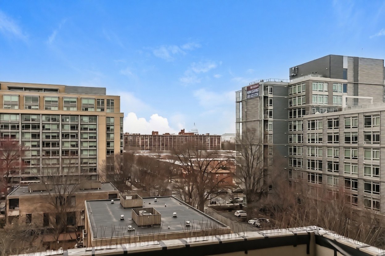 Washington Condo: 240 M St SW