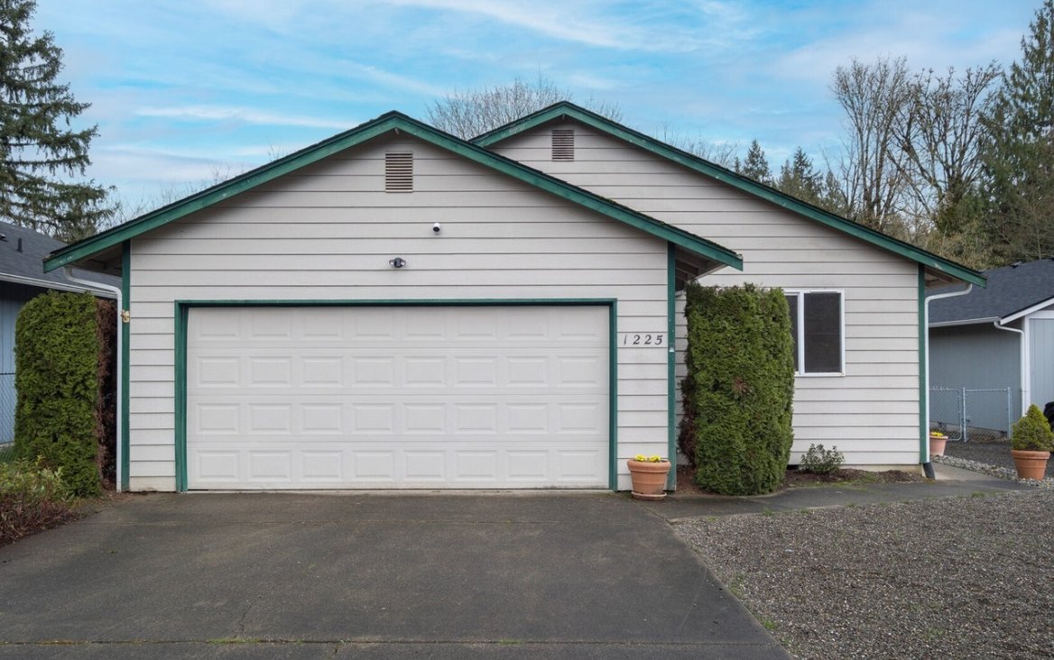 Port Orchard House: 1225 Sherman Ave
