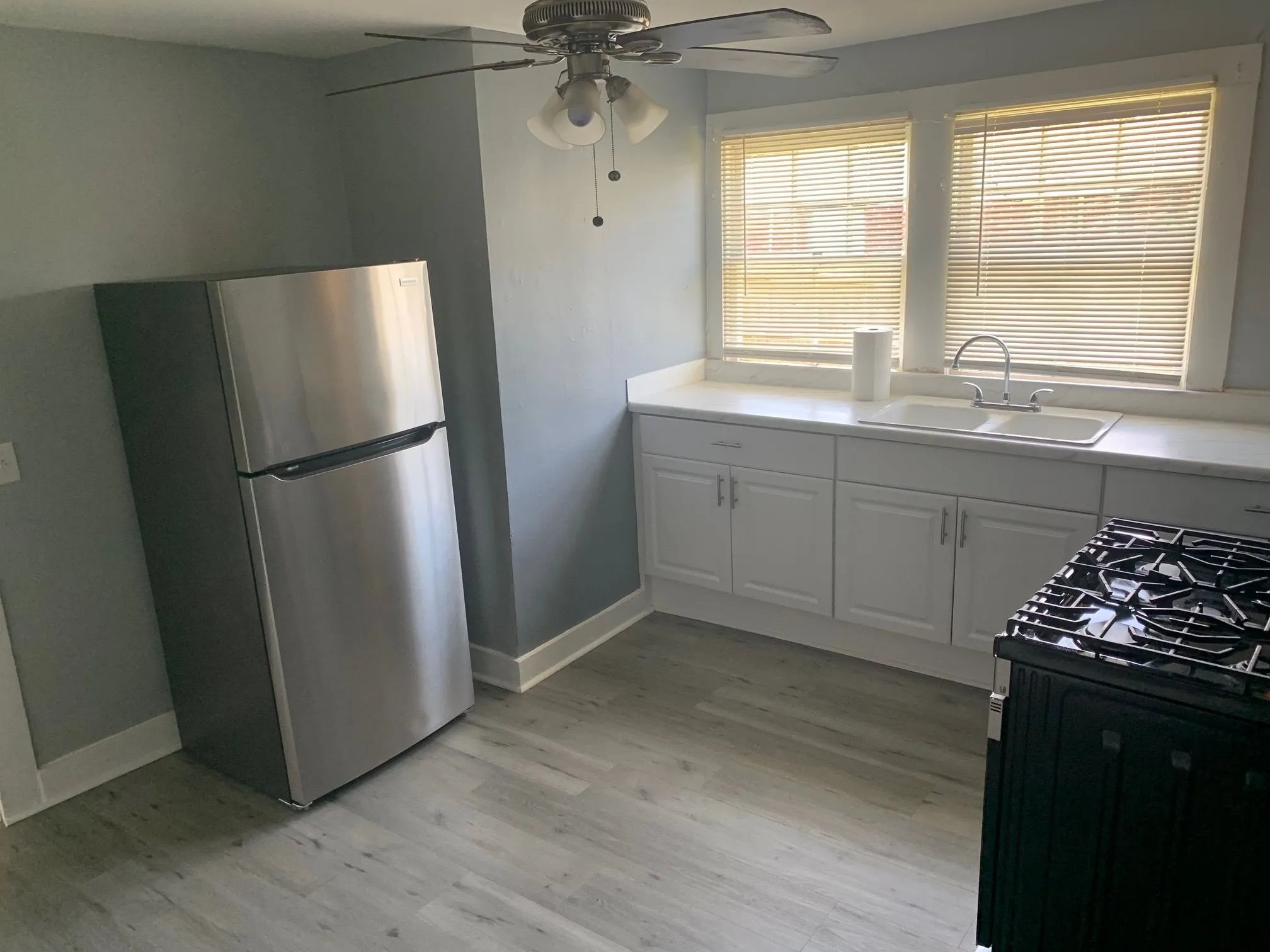 Harahan Townhome: 451 Oak Ave