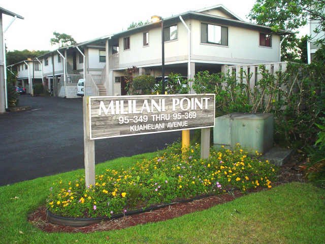 Mililani Townhome: 95-369 Kuahelani
