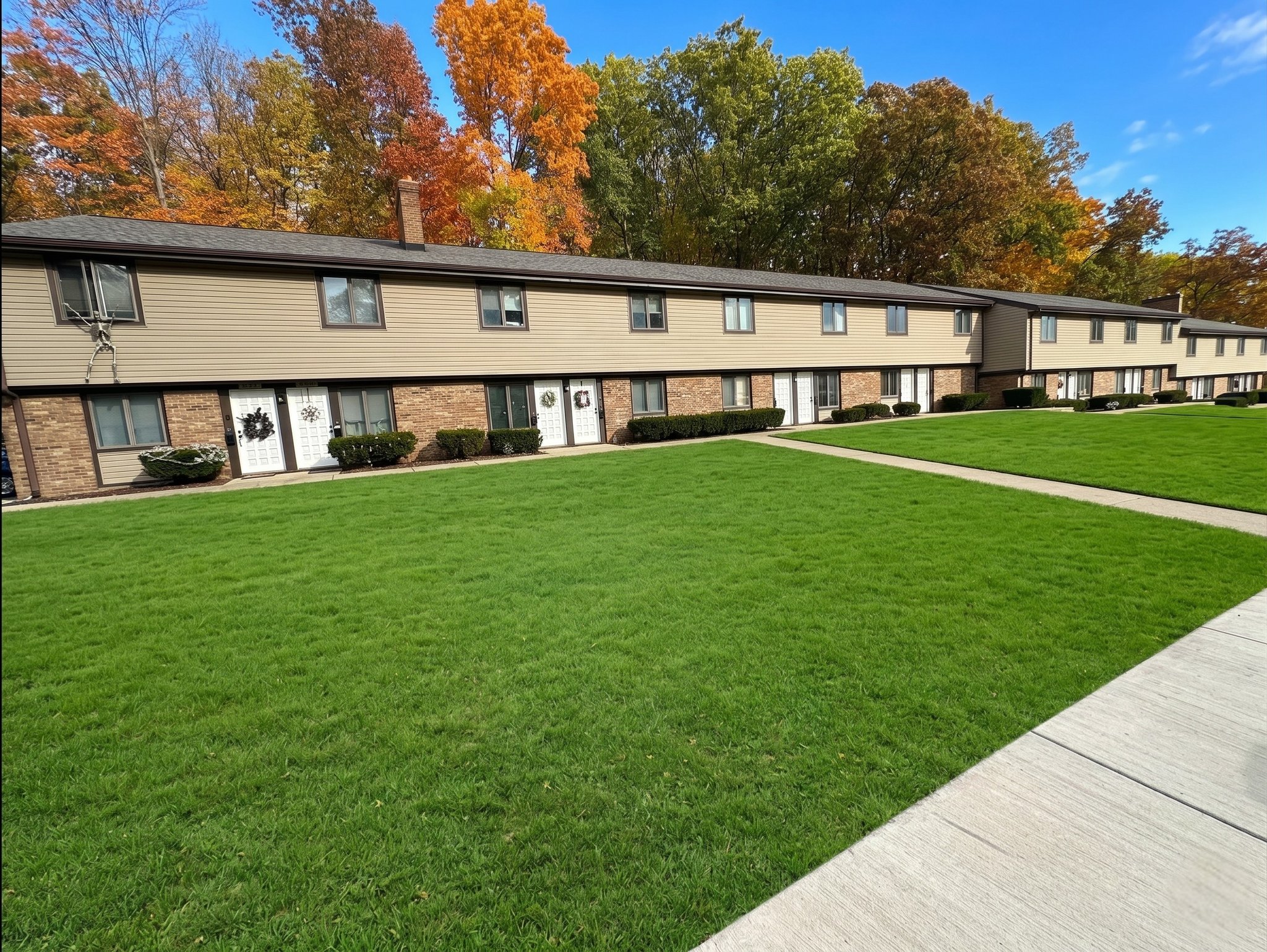 Stow Apartment: 2443 Echo Valley Drive