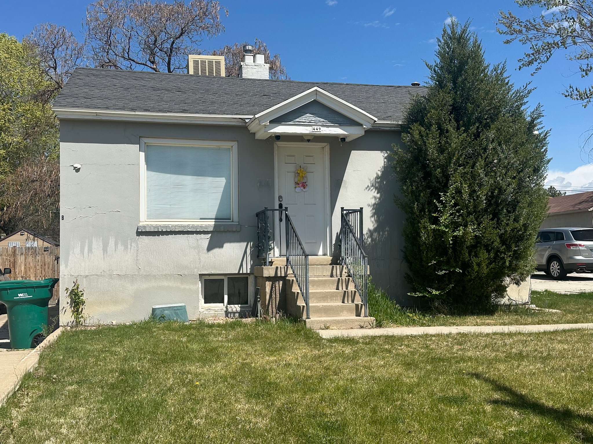 Clearfield House: 449 Center St