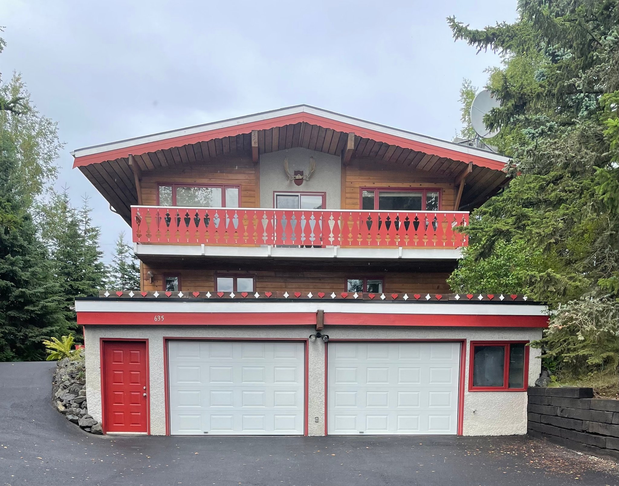 Anchorage House: 635 E 73rd Ave