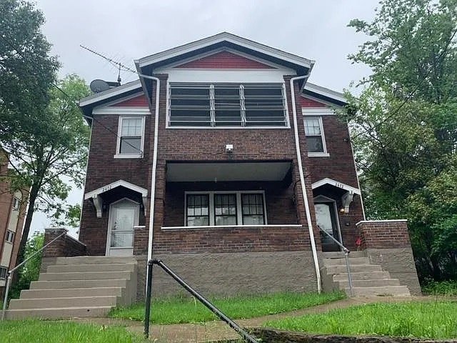 Cincinnati Multiplex: 2472 Fairview Ave Unit 2