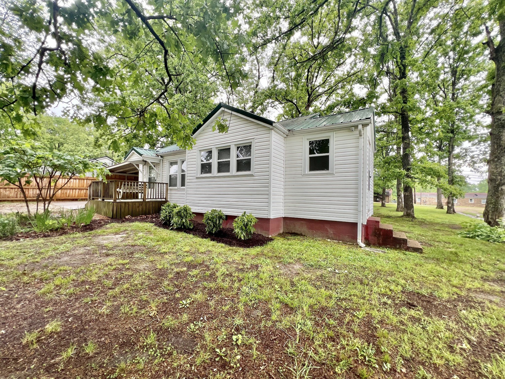New Johnsonville House: 414 Broadway Ave