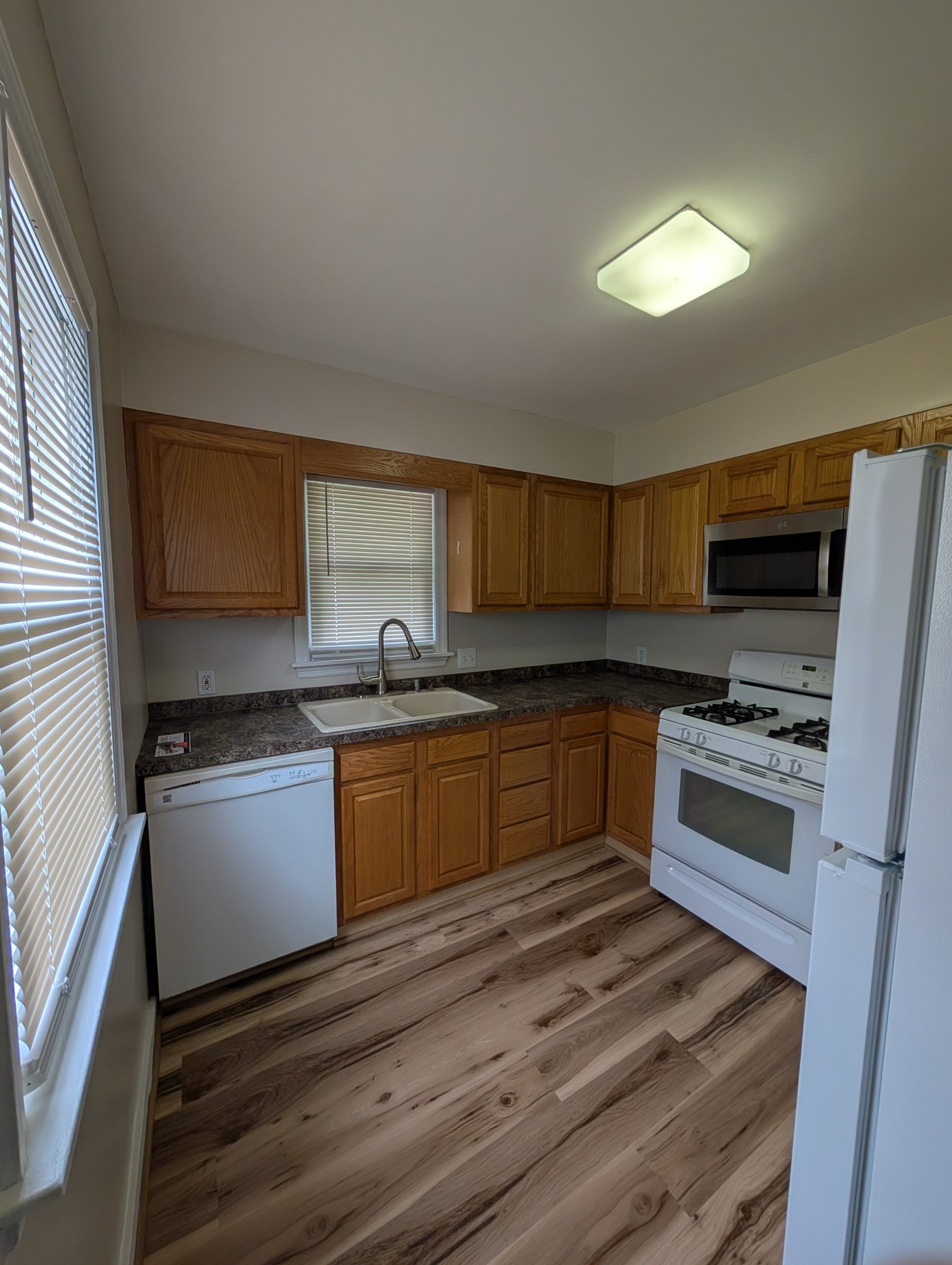 Saginaw House: 807 Thurman St